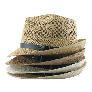 Chapeaux fedora en paille faits main avec boucle en cuir en quatre tons neutres