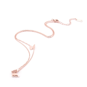 Halskette mit zwei Schmetterlingen in 18K Roségold-Optik mit mattierter Textur