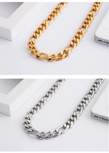 Detailed comparison of gold and silver polished stainless steel Cuban link chains