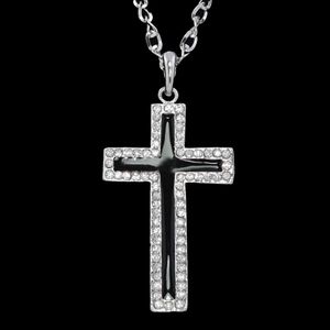Collar unisex con colgante de cruz de esmalte negro y pedrería brillante plateada