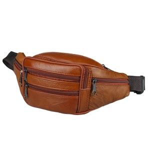 Marsupio sportivo da uomo in pelle marrone scuro con tasche multiple e fibbia
