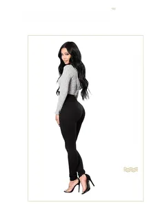 Vista completa di jeans skinny neri a vita alta da donna in denim elastico aderente