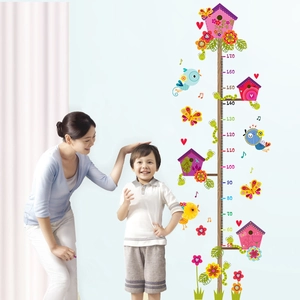 Wandsticker Messlatte für Kinder mit Waldtieren und Vögeln zur Wandgestaltung im Kinderzimmer