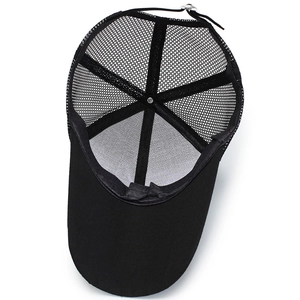 Breathable black mesh baseball cap with adjustable metal buckle for outdoor sun protection