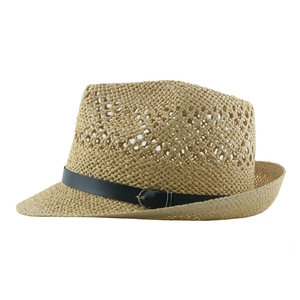 Chapeau fedora en paille tressé à la main avec design ajouré et ruban en cuir noir
