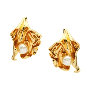 Elegant 18K gold plated brass floral earrings featuring organic white pearl center design