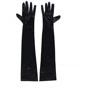 Dettaglio di eleganti guanti lunghi in raso nero con trama liscia e finitura lucida