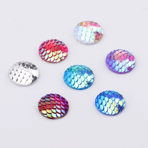 18mm round fish scale resin cabochons with AB rainbow finish in seven assorted colors