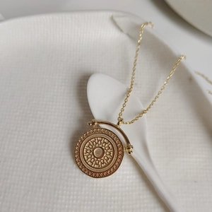 Minimalist 925 sterling silver golden round medallion necklace with sunburst relief