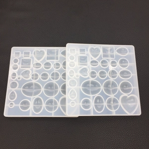 Transparente Silikonform mit mehreren geometrischen Formen für DIY-Harzanhänger