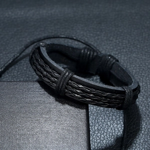 Bracelet rétro en cuir tressé noir pour homme avec cordon réglable sur boîte cadeau