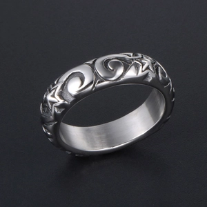 Vintage silver star engraved stainless steel ring with relief swirl patterns for couples