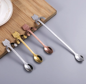 Detailed view of 304 stainless steel cat-shaped coffee spoons in silver, gold and rose gold