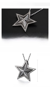 Detailed view of stainless steel star pendant with measurements and 52mm height info