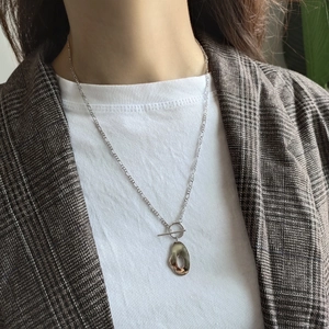 925 Sterling silver necklace with irregular hollow pendant and toggle OT clasp design