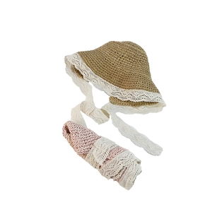 Chapeau de paille pliable pour enfants avec dentelle blanche et rubans de plage