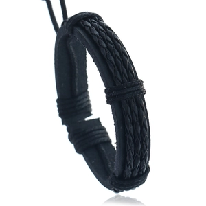Bracelet Tressé Pour Homme Style Punk Vintage Cuir PU Et Corde Cirée Bracelet Multicouche Réglable Décontracté
