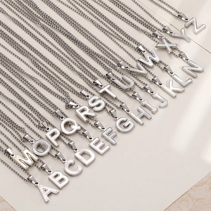 Collier Initiale En Acier Inoxydable 316L Avec Pendentif Lettre En Nacre Bijoux Minimalistes Pour Femmes