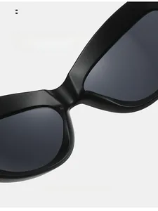 Gros plan sur les plaquettes de nez intégrées confortables des lunettes steampunk Y2K
