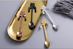 Cute cat-shaped handles on stainless steel coffee spoons in rose gold, black, silver and gold