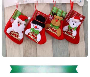 Lot de 4 chaussettes de Noël avec motifs de Père Noël, Bonhomme de neige, Renne et Ours