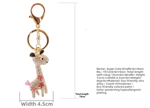Detail of crystal giraffe keychain with eco-friendly zinc alloy and Czech rhinestones