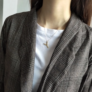 Minimalist 925 sterling silver golden Y-shaped pendant necklace for modern women