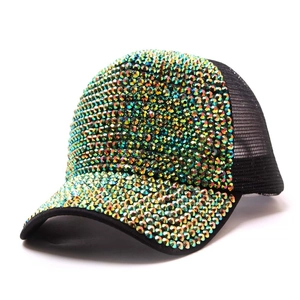 Casquette de baseball noire pour femmes avec strass colorés et filet respirant