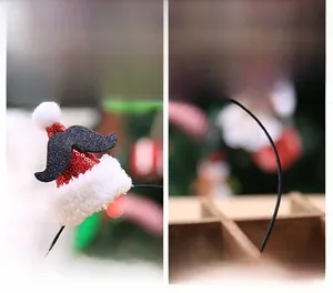 Detail eines Pailletten-Weihnachtshutes auf Haarreif mit Plüschrand und Glitzerschnurrbart