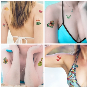 Tatouages temporaires imperméables avec motifs de plage d'été sur bras et épaule