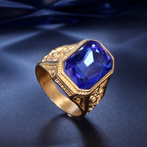 Anello vintage da uomo in acciaio al titanio con grande gemma blu e finitura dorata