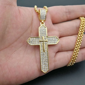 Gold plated hip hop Christianity cross pendant necklace with sparkling rhinestones on hand