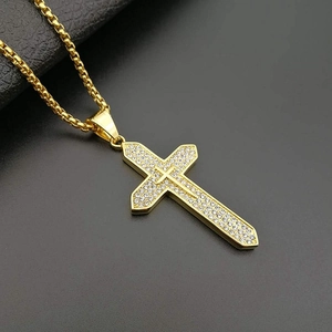 Hip hop gold plated stainless steel cross pendant necklace with sparkling rhinestones
