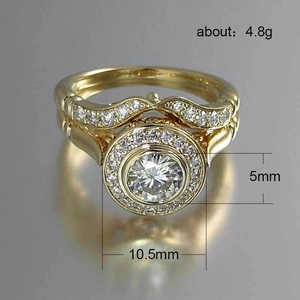 Ensemble de bagues de mariage dorées avec pierre centrale ronde et diamants d'accent
