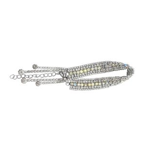 Bracelet multi-rangs en cristal argenté avec pampilles en strass et fermoir homard
