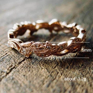 Vintage roségouden ring met bladeren en kristallen, 5mm breed, gewicht circa 3,2g