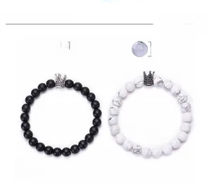 Détails des bracelets en perles de 8mm en turquoise blanche et noir mat avec couronne