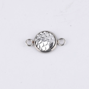 Macro view of 10mm stainless steel pendant with silver fish scale texture and dual rings