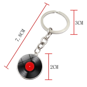 Vinyl record keychain with dimensions showing 7.8cm total length and 3cm ring diameter