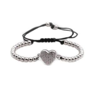Bracelet charm coeur en argent avec oxydes de zirconium et cordon noir ajustable