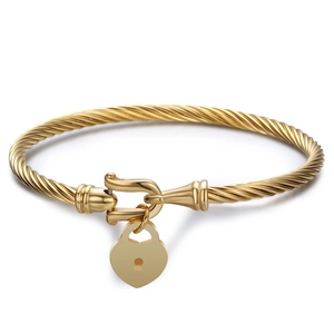 Vintage Minimalist 18K Gold Plated Stainless Steel Twisted Cable Bangle For Women Fashion Heart Lock Charm Bracelet Jewelry