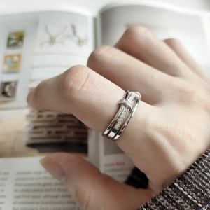 Elegant 925 sterling silver multilayer twisted ring with sparkling cubic zirconia