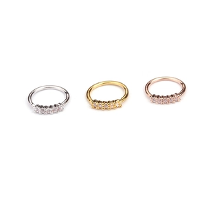Set van 3 neusringen met zirkonia bloemen in zilver, goud en roségoud finish