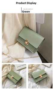 Vue détaillée d'un sac bandoulière en cuir vert clair avec chaîne dorée et fermoir