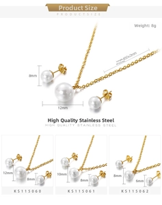 Détail de parure collier et boucles d'oreilles en acier doré avec perles de tailles