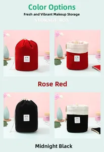 Dettaglio delle borse cosmetiche cilindriche con coulisse in rosso rosa e nero mezzanotte