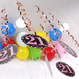 Set decorazioni per 21° compleanno con cartellini glitter rosa e spirali lucide