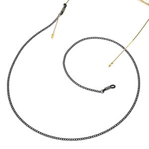 Chaîne de lunettes de soleil en métal noir avec connecteurs en silicone antidérapants