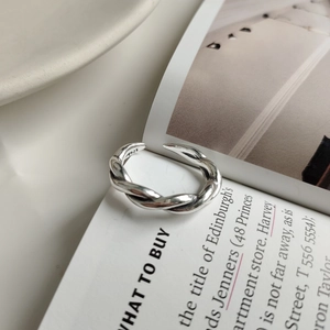 Detail of S925 sterling silver stamp on vintage woven adjustable open ring design