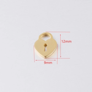 Polished gold heart padlock pendant in stainless steel, dimensions 12mm by 9mm size